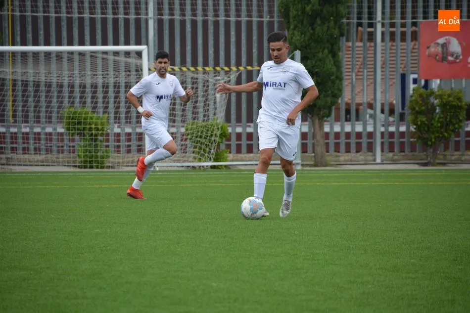 El Ribert tendrá que buscar nuevo entrenador / Archivo