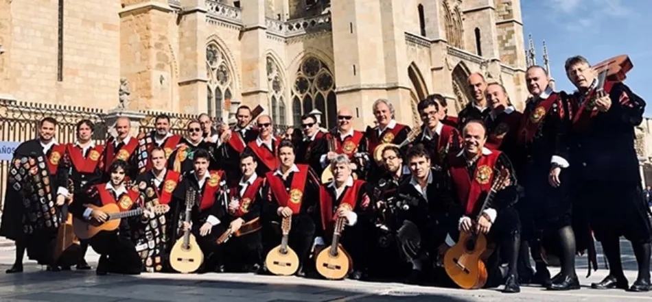 Foto 2 - La Tuna Universitaria de Salamanca logra el primer premio del certamen nacional &lsquo;Ciudad de...
