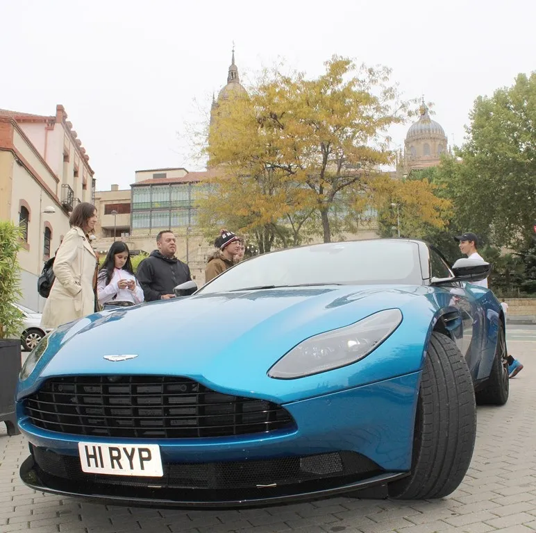 Foto 4 - Los participantes del &lsquo;Tour Drive Espa&ntilde;a&rsquo; visitan el Museo de Historia de la Automoci&oacute;n