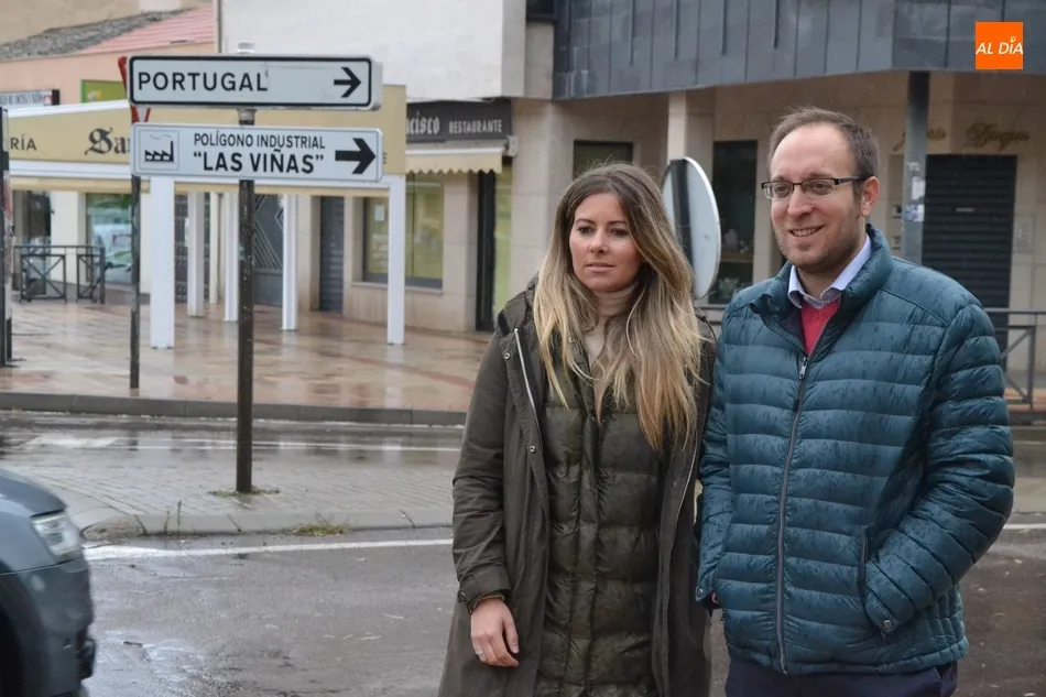 Foto 2 - Colocadas varias se&ntilde;ales indicativas del Pol&iacute;gono Industrial Las Vi&ntilde;as  