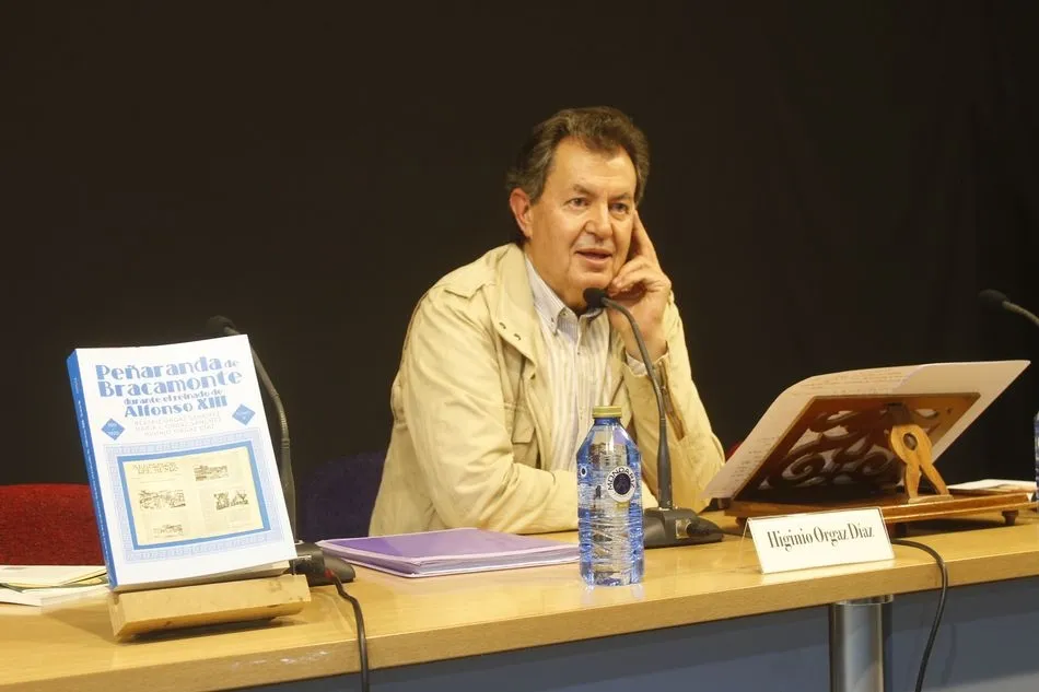 Foto 2 - Higinio Orgaz presenta su libro sobre Pe&ntilde;aranda durante el reinado de Alfonso XIII  