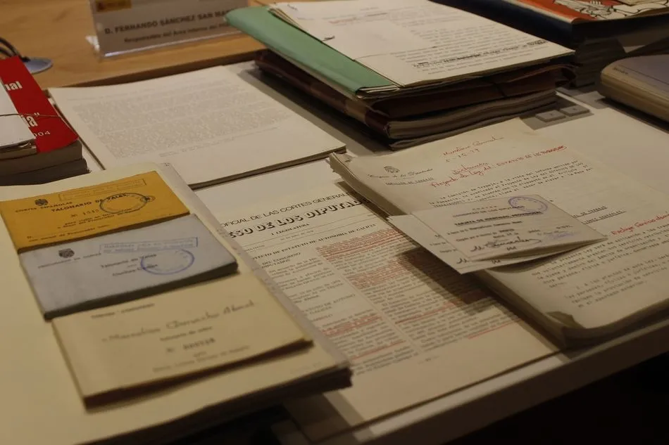 Foto 9 - Salamanca recibe m&aacute;s de 25.000 documentos del archivo de Marcelino Camacho
