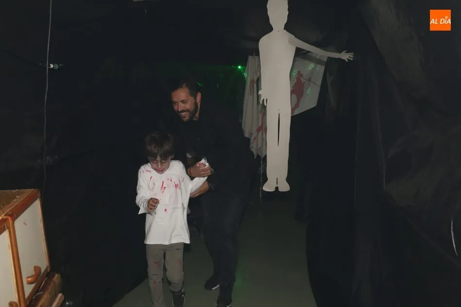 Foto 8 - Noche de miedo en Vitigudino con el T&uacute;nel del Terror de Vitiriteros   