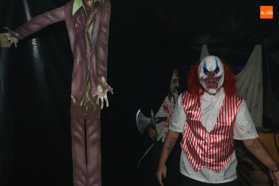 Foto 6 - Noche de miedo en Vitigudino con el T&uacute;nel del Terror de Vitiriteros   