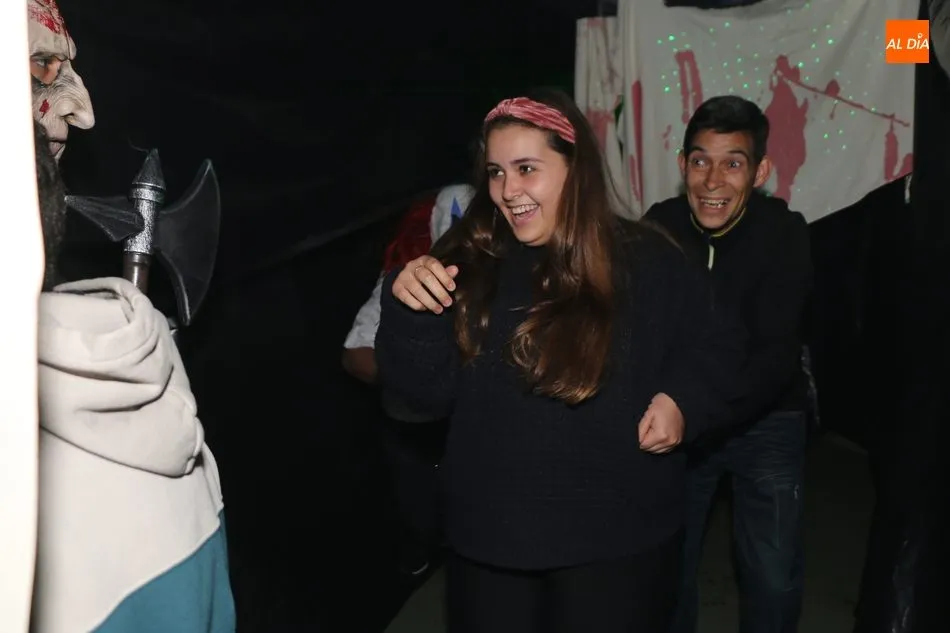 Foto 2 - Noche de miedo en Vitigudino con el T&uacute;nel del Terror de Vitiriteros   