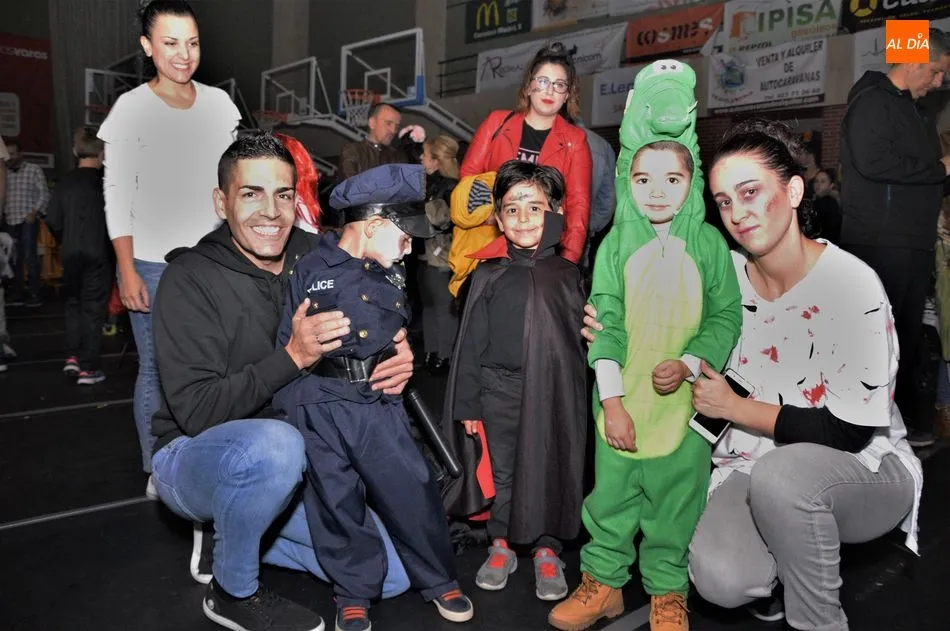 Foto 11 - Carbajosa disfruta de fiesta m&aacute;s terror&iacute;fica del a&ntilde;o
