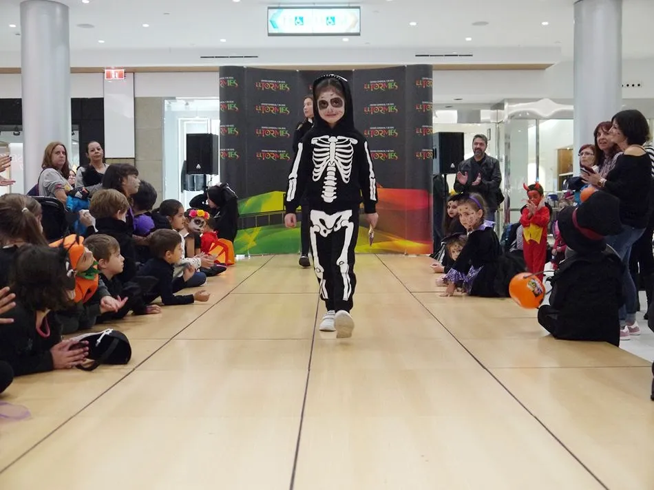 Foto 6 - Mal&eacute;fica, Michael Myers y Catrina ganan el concurso de disfraces de Halloween de El Tormes