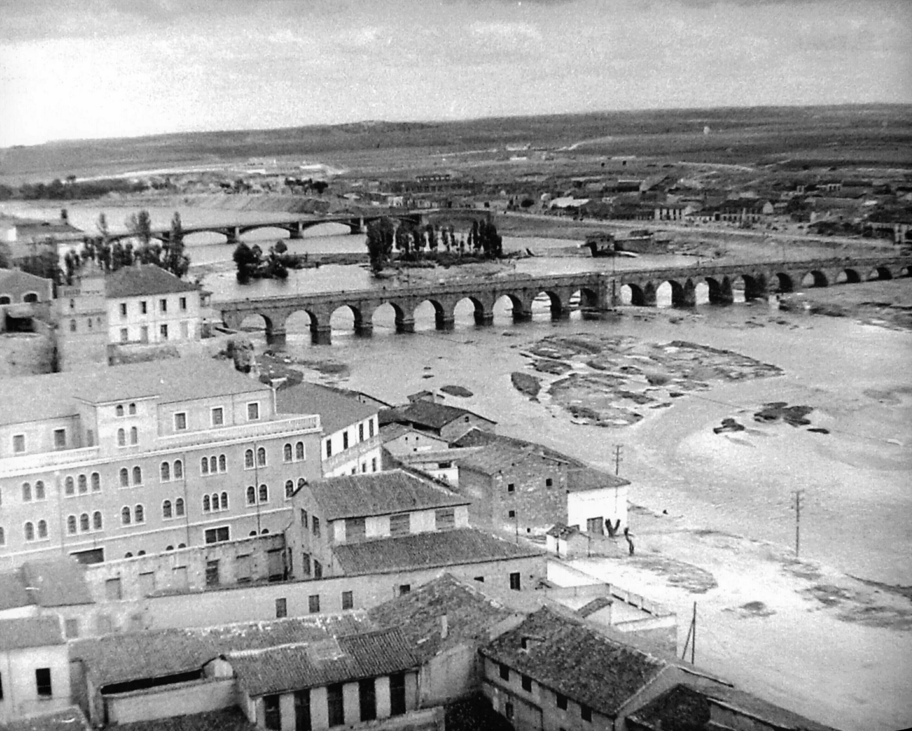 Foto 2 - Las inundaciones del r&iacute;o Tormes a lo largo de los a&ntilde;os