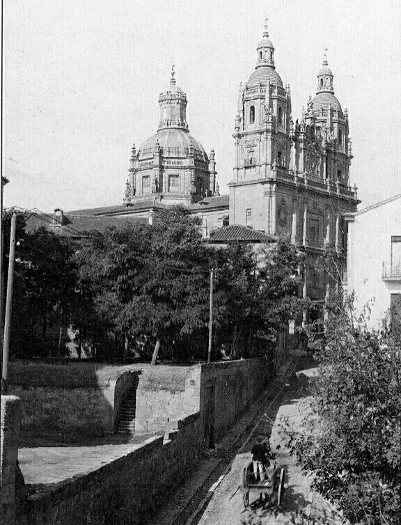 Foto 3 - La antigua calle Palomino, imponente entrada al casco hist&oacute;rico