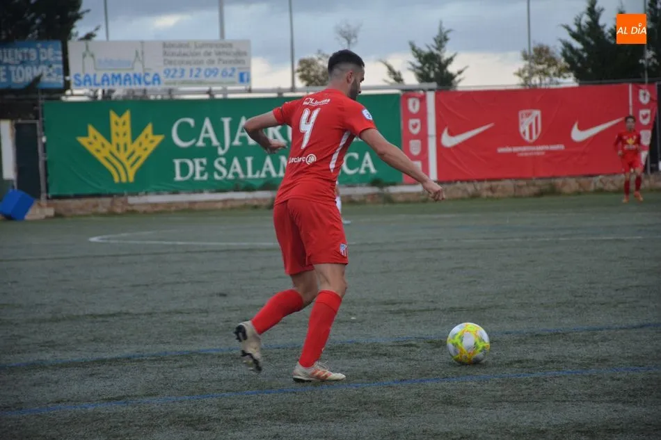Foto 6 - El Santa Marta logra sumar un punto ante el filial del Numancia (1-1)