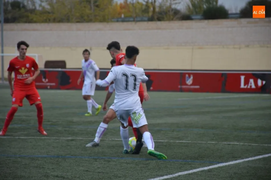 Foto 5 - El Santa Marta logra sumar un punto ante el filial del Numancia (1-1)