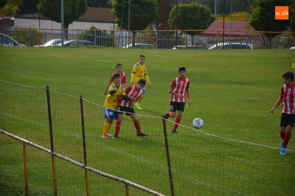 Foto 7 - Resultados, clasificaciones e im&aacute;genes del f&uacute;tbol base provincial  