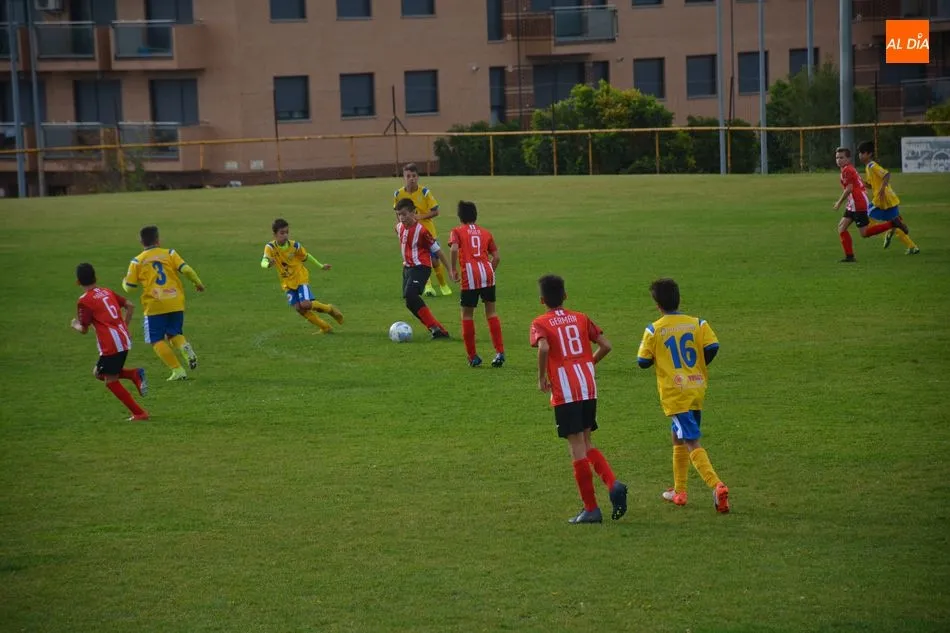 Foto 10 - Resultados, clasificaciones e im&aacute;genes del f&uacute;tbol base provincial  