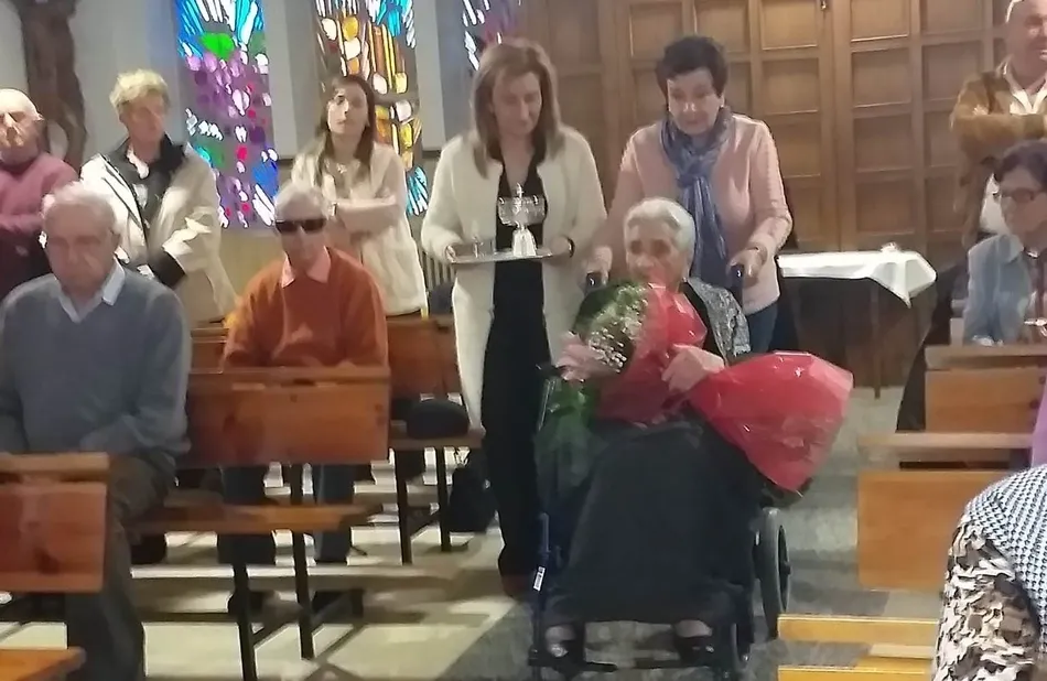 Foto 7 - Emilia Pulido celebra sus 100 a&ntilde;os acompa&ntilde;ada de toda su familia  