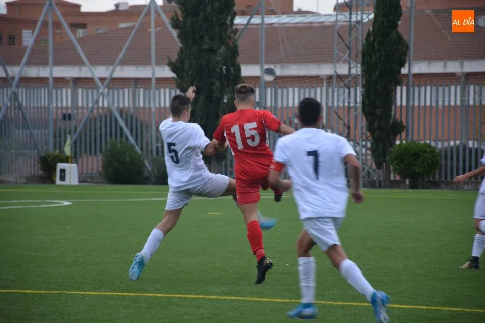 Foto 7 - Resultados, clasificaciones e im&aacute;genes del f&uacute;tbol base regional  