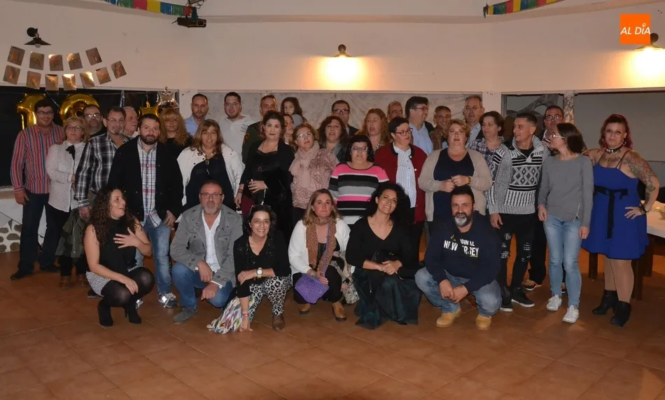 La familia García Hernández se reúne para homenajear a sus pioneros  