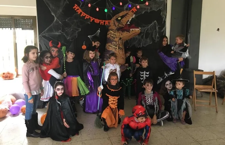 Foto 4 - Los ni&ntilde;os, protagonistas de la celebraci&oacute;n de Halloween en Morasverdes  
