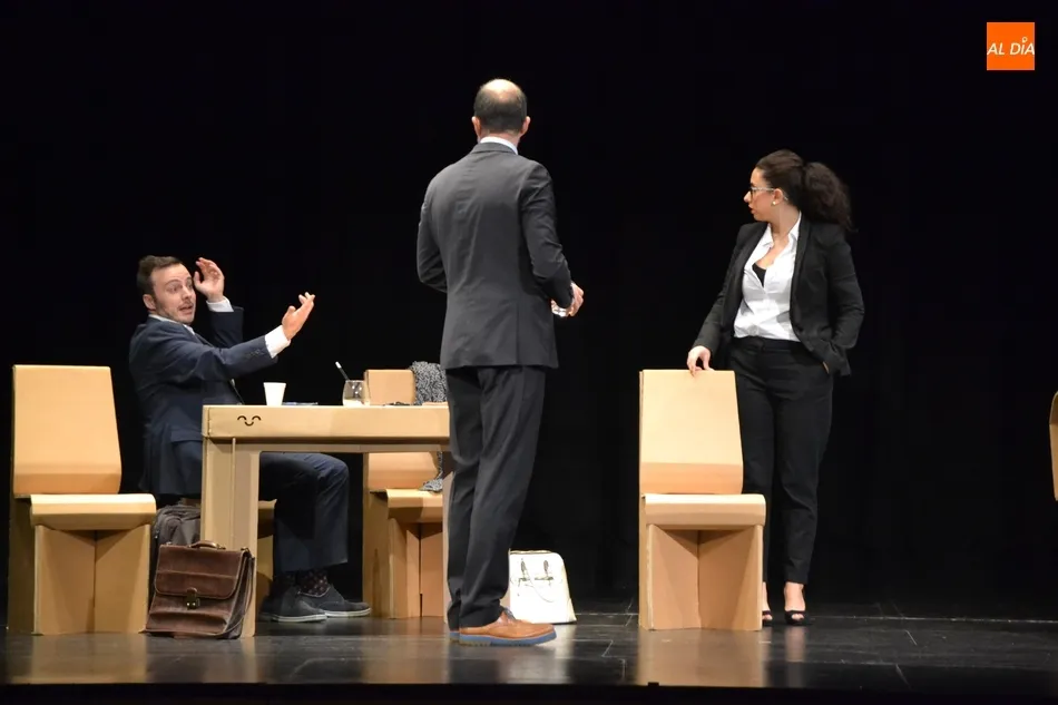 Foto 8 - La lucha laboral de &lsquo;El M&eacute;todo Gr&ouml;nholm&rsquo; pone punto y aparte al oto&ntilde;o teatral  