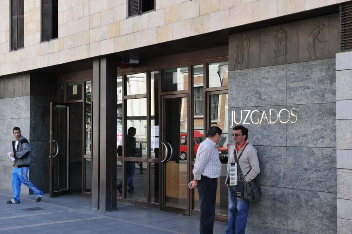 A juicio una mujer por atacar a su amante con unas tijeras