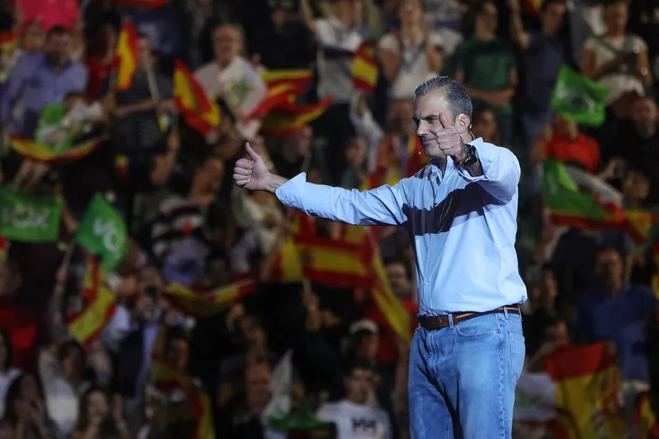 VOX pide la ilegalización de ERC y Junts por apoyar un golpe de Estado