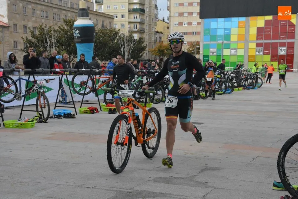 Foto 4 - Mois&eacute;s Due&ntilde;as y Sonia S&aacute;nchez se imponen en el Duatl&oacute;n de El Corte Ingl&eacute;s&nbsp;
