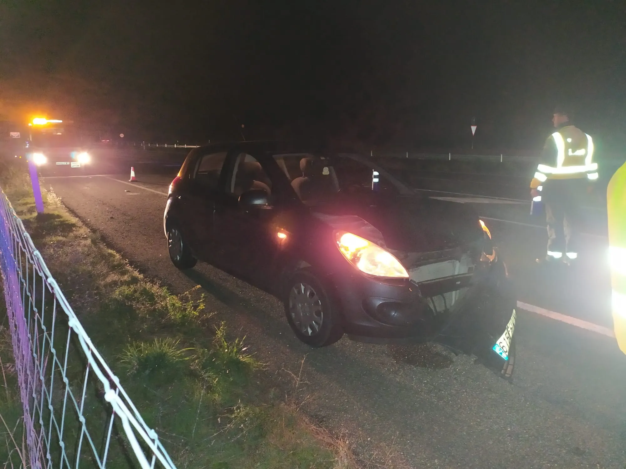Foto 5 - Tres coches se ven implicados en una colisi&oacute;n m&uacute;ltiple en la A-66