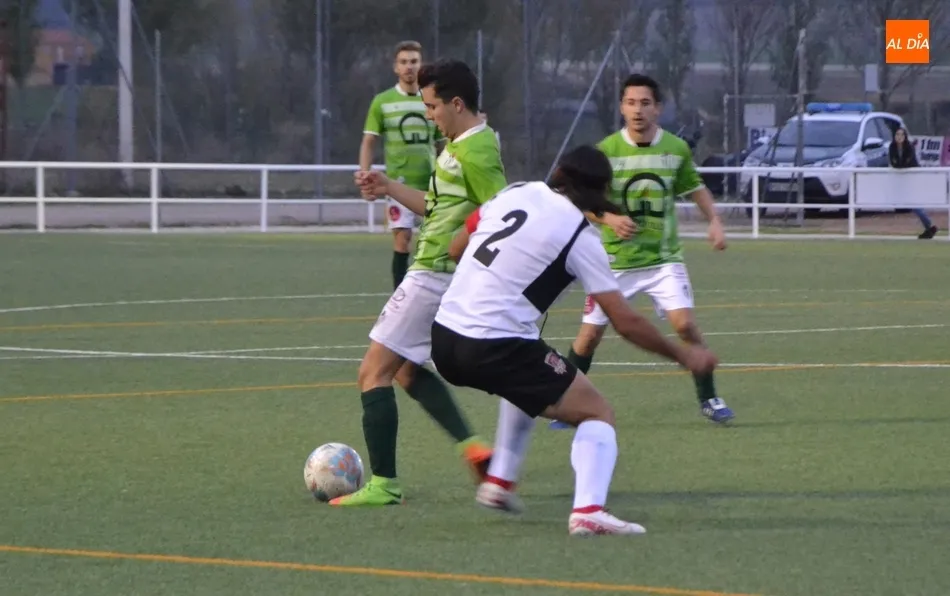 Foto 8 - El filial del Ciudad Rodrigo empieza a carburar y a marcar pero cae ante el Guijuelo B  