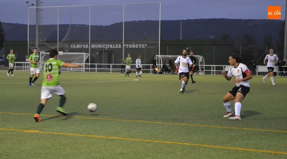 Foto 6 - El filial del Ciudad Rodrigo empieza a carburar y a marcar pero cae ante el Guijuelo B  