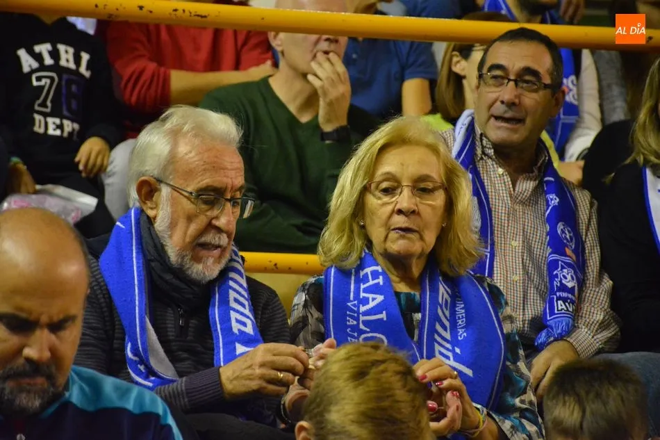 Foto 5 - El &lsquo;Infierno Azul&rsquo;&nbsp;no defrauda en su cita con el &lsquo;partidazo&rsquo;  