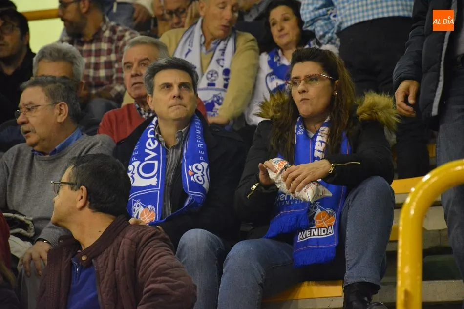 Foto 3 - El &lsquo;Infierno Azul&rsquo;&nbsp;no defrauda en su cita con el &lsquo;partidazo&rsquo;  