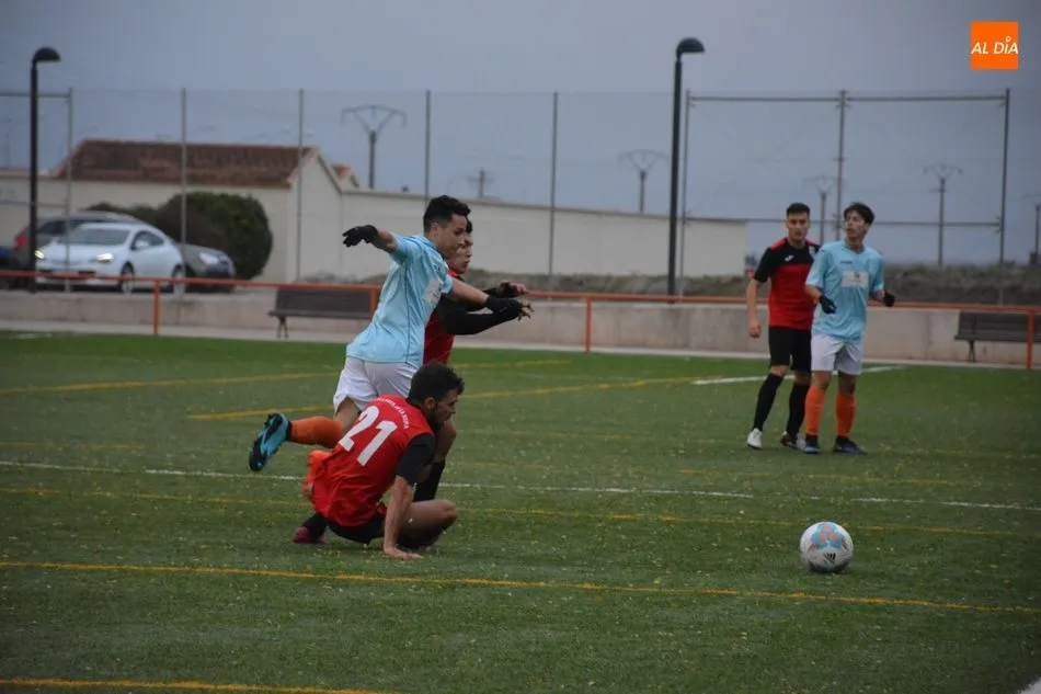 Foto 8 - Ribert B, Carbajosa y Monterrey se colocan al frente de la Provincial de Aficionados