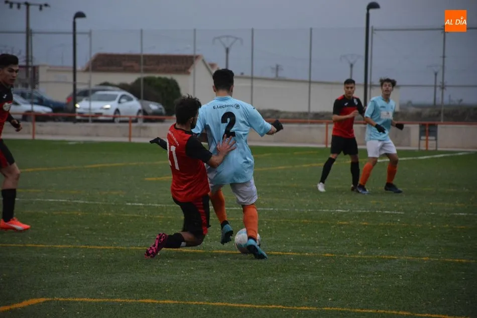 Foto 6 - Ribert B, Carbajosa y Monterrey se colocan al frente de la Provincial de Aficionados