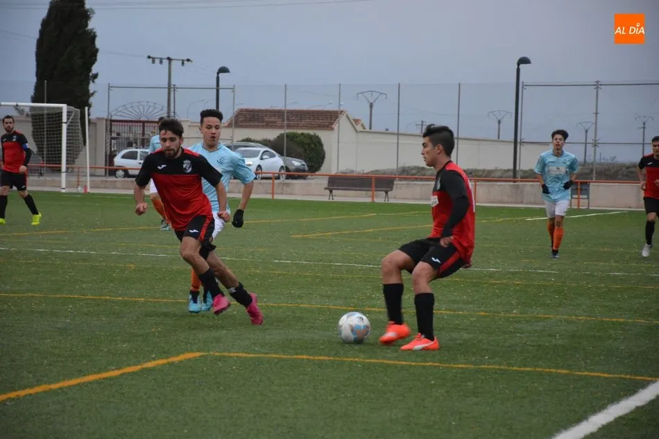 Foto 5 - Ribert B, Carbajosa y Monterrey se colocan al frente de la Provincial de Aficionados