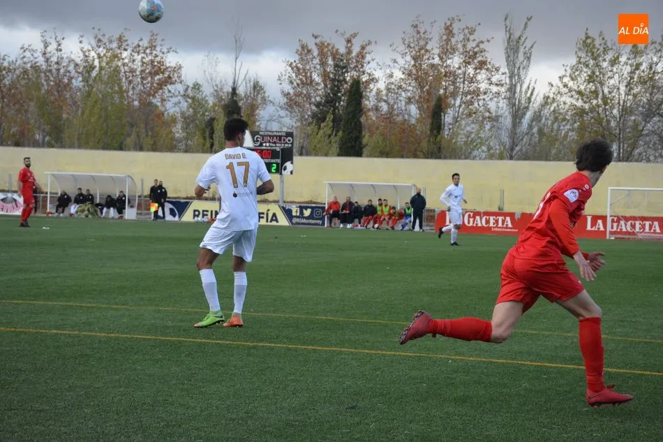 Foto 8 - El Hergar se hace con el derbi charro ante el Ribert (1-3)