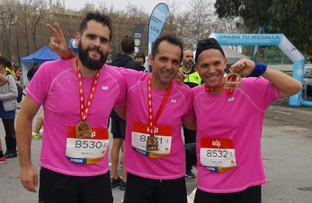 El Club Los Cansinos toma parte por cuarto año consecutivo en el Maratón de Oporto  