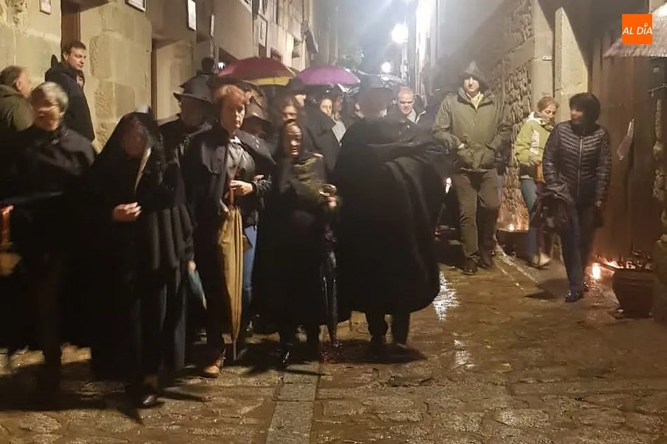 La Noche de las Almas Blancas se celebró un año más en Mogarraz. Fotos: Ayto. Mogarraz