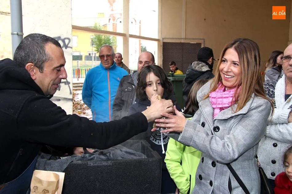 Foto 6 - Castellanos de Moriscos celebra una alegre casta&ntilde;ada para festejar el oto&ntilde;o