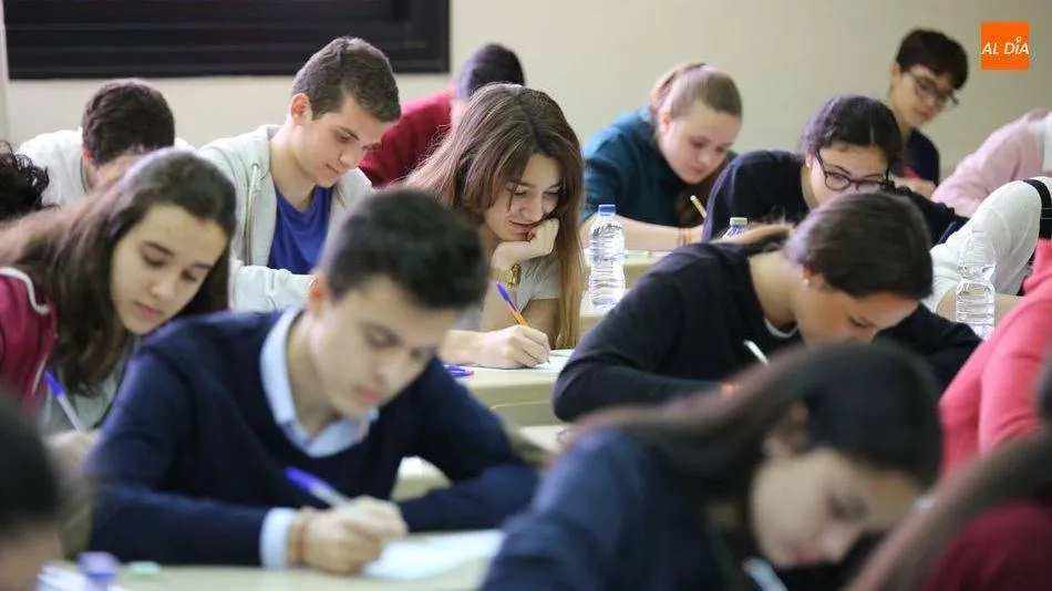 El departamento de Educación destinará a estas ayudas universitarias dos millones de euros, que podrán ser ampliados en 550.000 euros si las circunstancias lo requieren