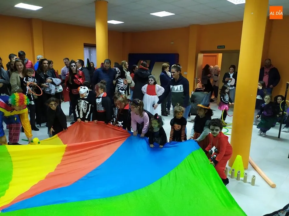 Linares de Riofrío festeja por todo lo alto la llegada del otoño