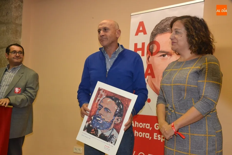 Foto 8 - Alcaldes actuales y antiguos del PSOE reciben un homenaje por su trayectoria  