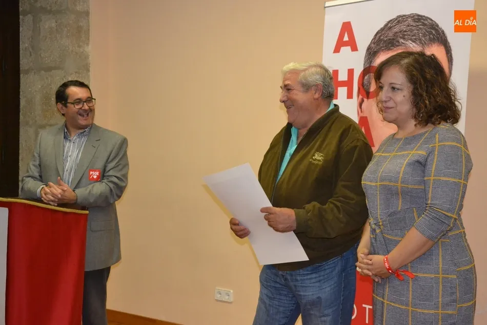Foto 7 - Alcaldes actuales y antiguos del PSOE reciben un homenaje por su trayectoria  