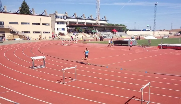 El Ayuntamiento exime de pagos a más de una veintena de clubes que usan instalaciones deportivas municipales