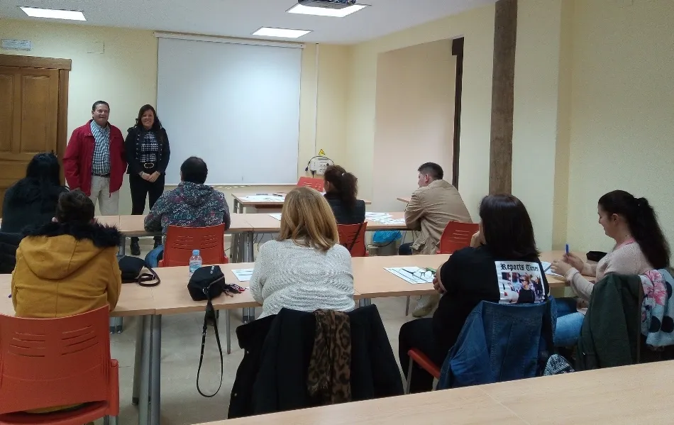 Foto 2 - Ocho desempleados se forman en atenci&oacute;n sociosanitaria de la mano de Alto &Aacute;gueda  