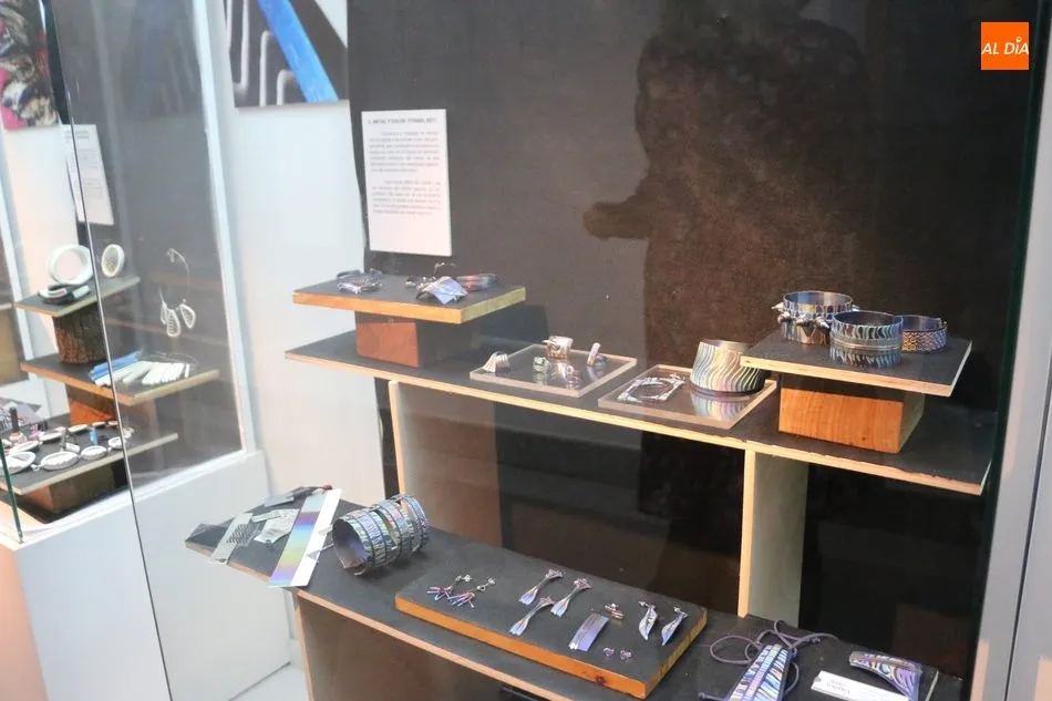 Foto 4 - Pedro Sequeros muestra en Vitigudino sus 40 a&ntilde;os de creaci&oacute;n, evoluci&oacute;n e innovaci&oacute;n en la...