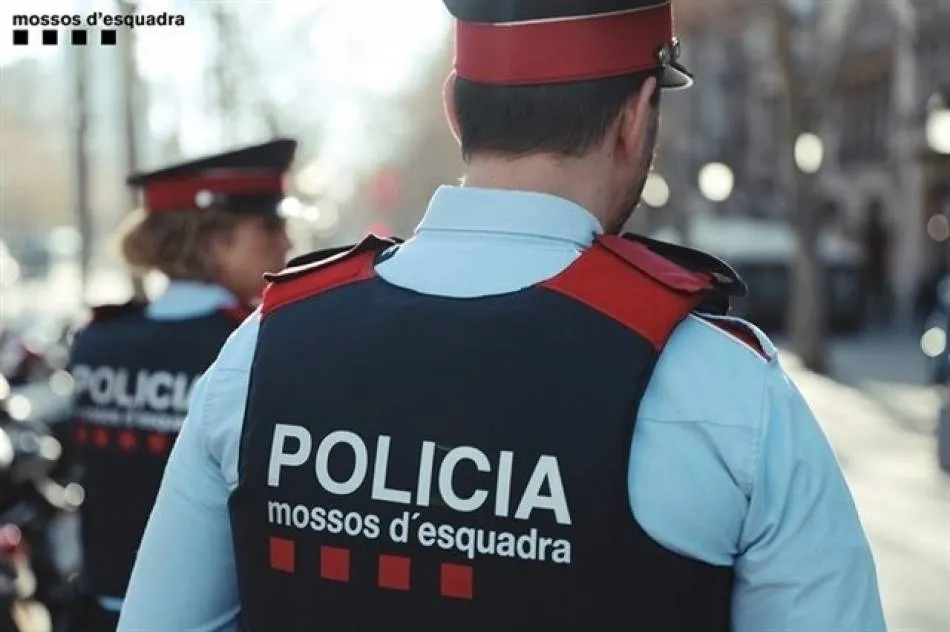 Los Mossos dEsquadra han detenido a una persona en Calella (Barcelona) por un presunto delito de abuso sexual a una menor de diez años / Europa Press