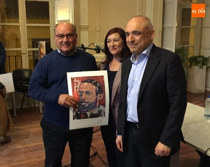Foto 6 - Rafael Simancas hace pi&ntilde;a con el PSOE de la comarca de Pe&ntilde;aranda para homenajear a sus alcaldes...
