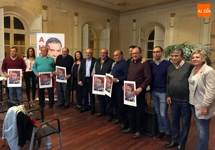 Foto 9 - Rafael Simancas hace pi&ntilde;a con el PSOE de la comarca de Pe&ntilde;aranda para homenajear a sus alcaldes...