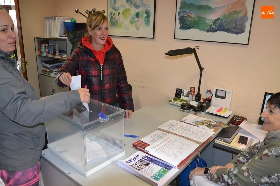 Abierta la votación para determinar el orden de los martes festivos del mes de agosto  