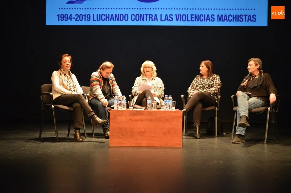 Foto 2 - Adavas conmemora sus 25 a&ntilde;os de trabajo a favor de la erradicaci&oacute;n de las violencias machistas  