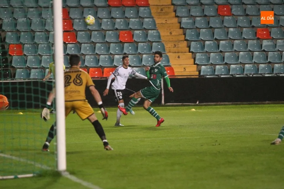Foto 7 - El Salamanca UDS se queda sin el sue&ntilde;o de un Primera al caer en la tanda de penaltis contra el...